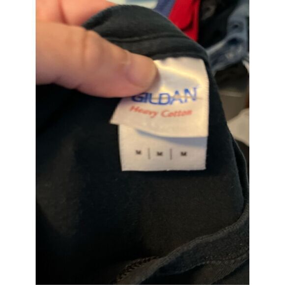 Gildan Pendleton Whiskey Black T-Shirt. Size Medium - Picture 3 of 6